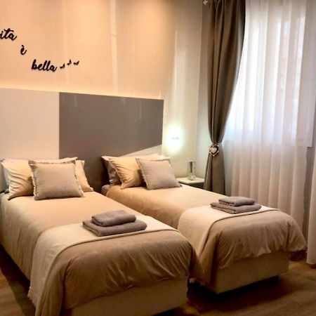 Room sweet Room 2 Bologna Exteriör bild